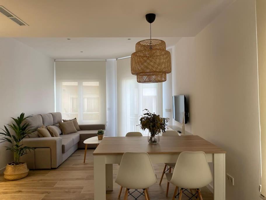 Apartamento Nuevo Centrico Frente Al Mar En Palamos Exterior photo